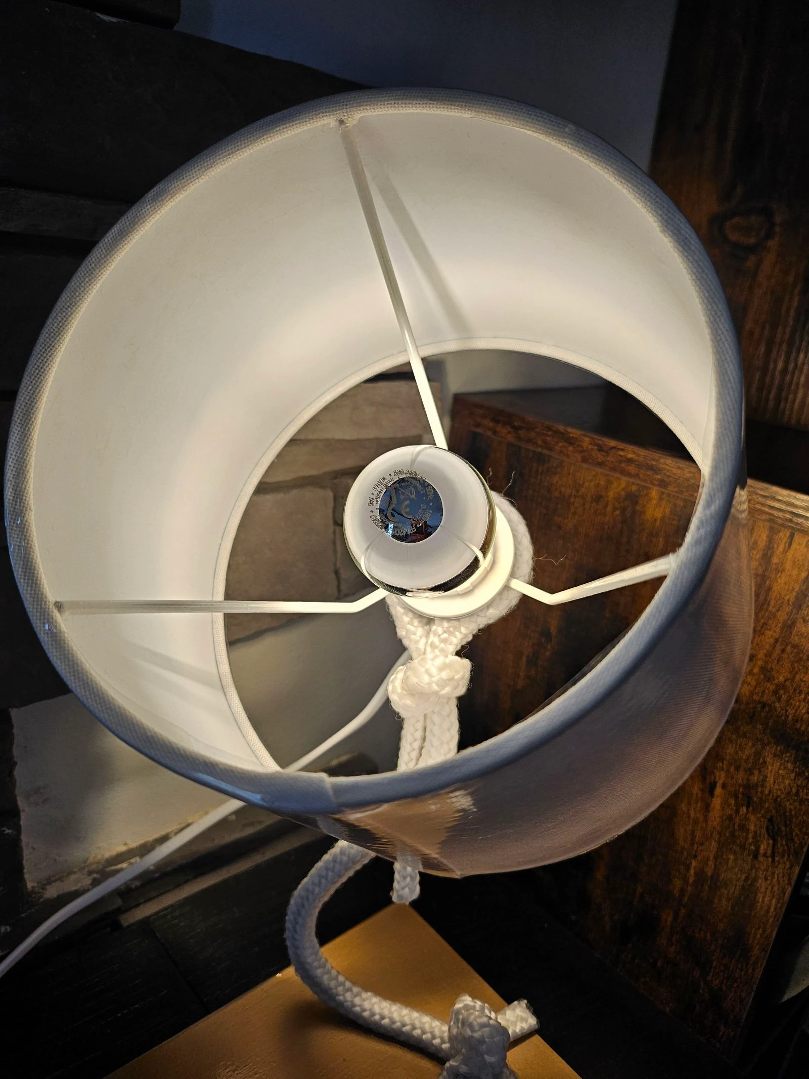 Lampe modèle unique  – photo 8